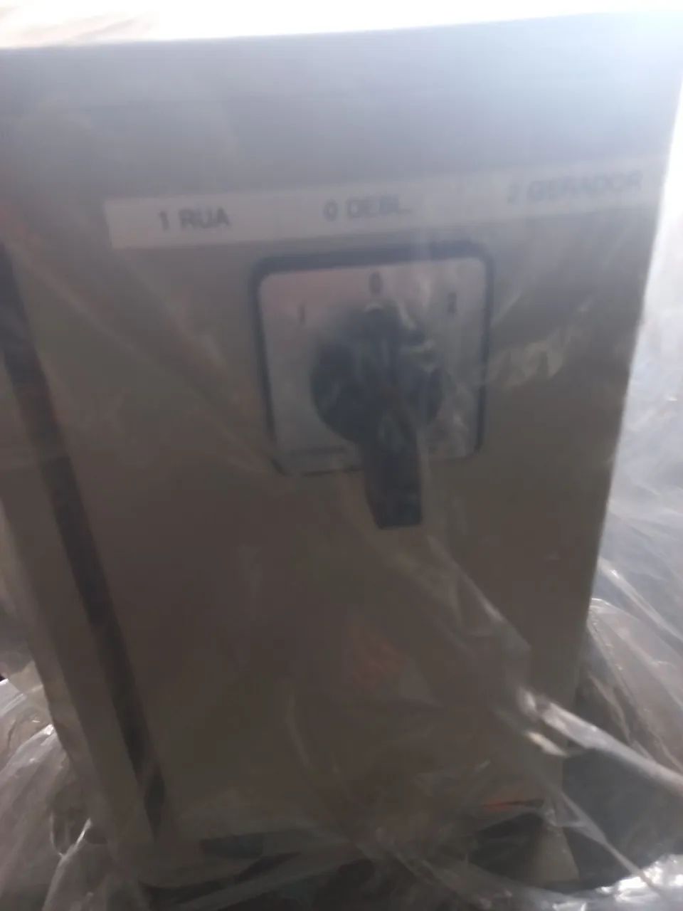 Gerador pekins de3 CC.30 kva manual c/ chave reversos 99.reformado geral e alternador negr - Foto 6