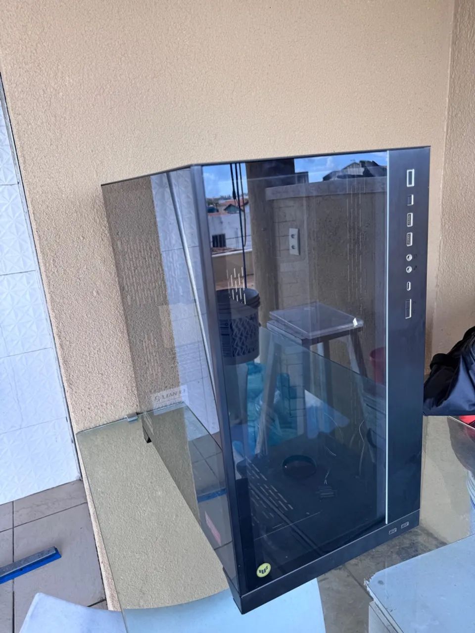 Gabinete Lian Li ROG Full Tower Gamer RGB e mais - Foto 4