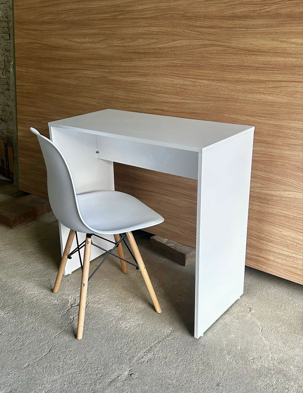 MESA BRANCA DE MDF NÃO ACOMPANHA CADEIRA  - Foto 2