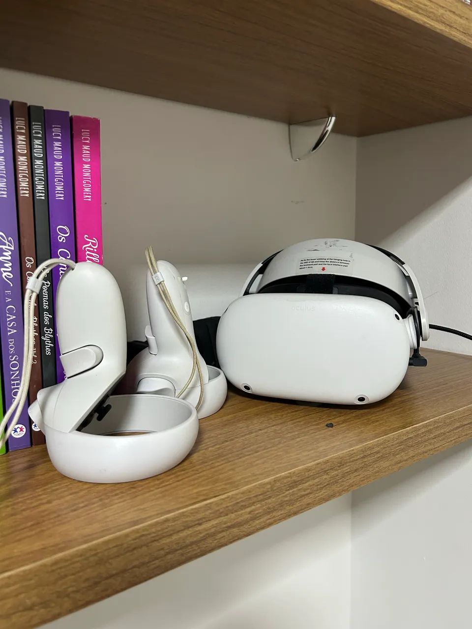  quest 2　 Quest 2　64GB Oculus Quest 2 64GB VR Gaming Headset P/N: 345-00661-01