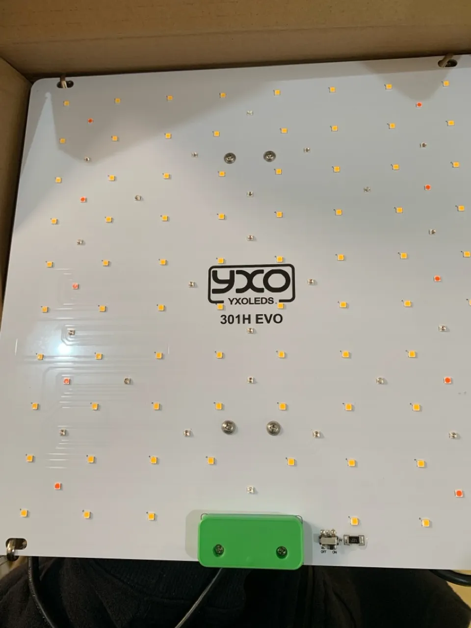 Painel de LED Grow Light YXO 301H EVO