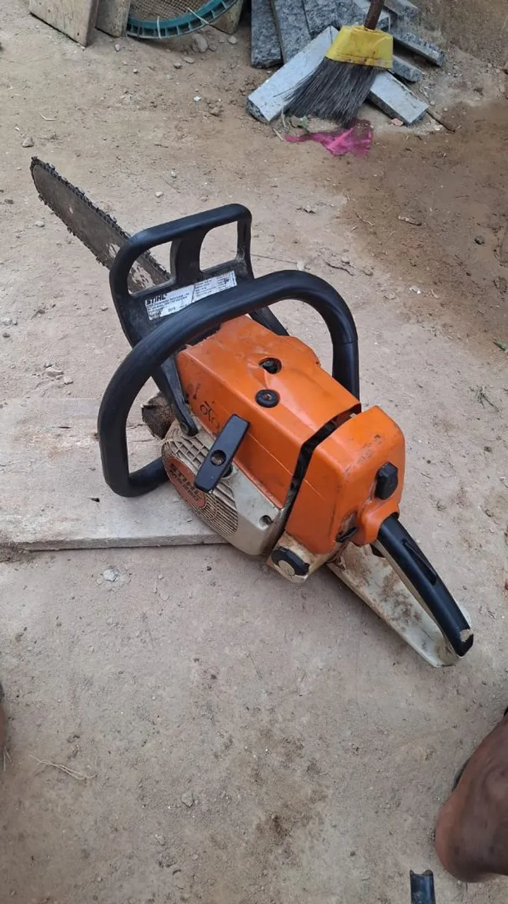 Motosserra Stihl em Ótimo Estado