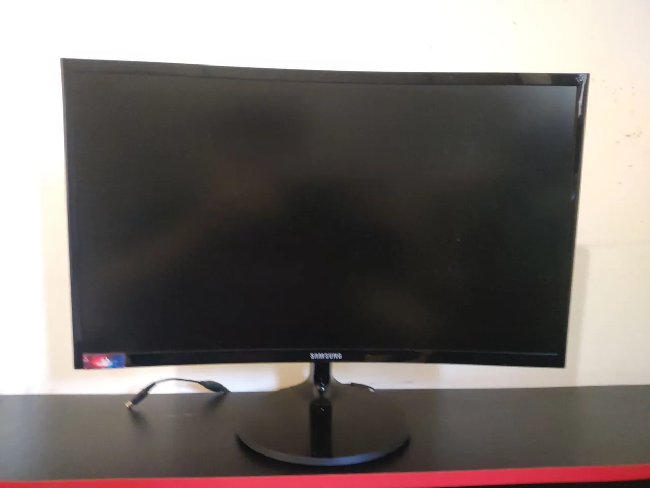 Monitor Samsung Curvo 24? Full HD 72hz - Modelo C24F390, ótimo estado!