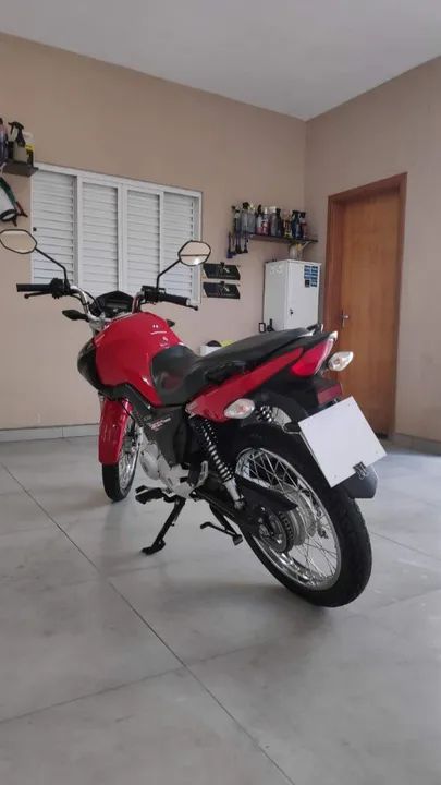 Moto Honda Fan 150 - Vermelha - impecável - Foto 3