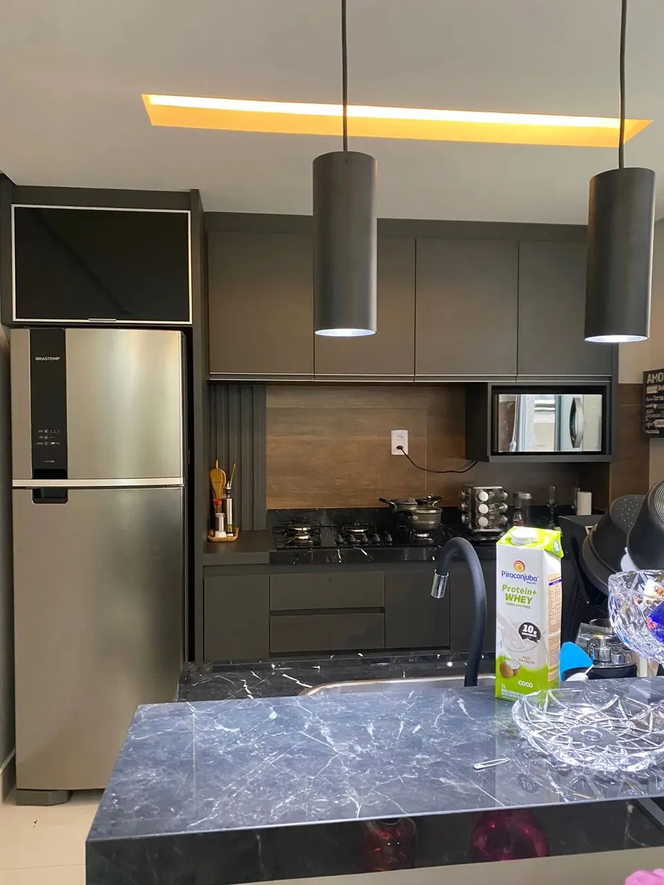 Apartamento 02 quartos, todo no porcelanato com planejados