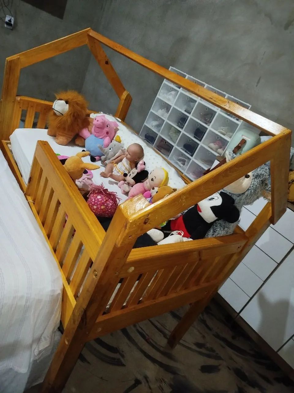 Cama casinha de madeira infantil com colchão Ortobom  - Foto 5