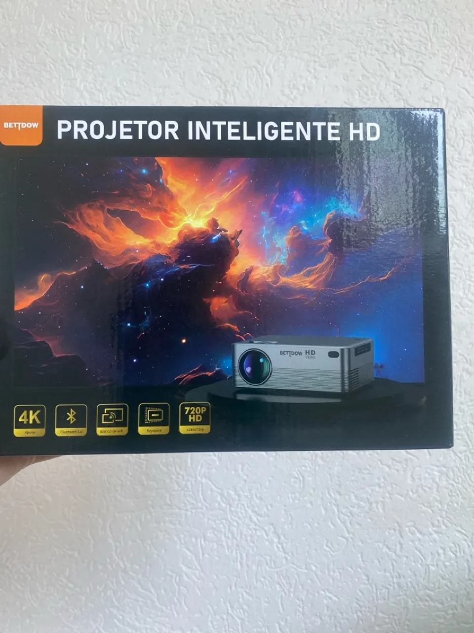 Projetor Inteligente HD 4K Bluetooth Wi-Fi