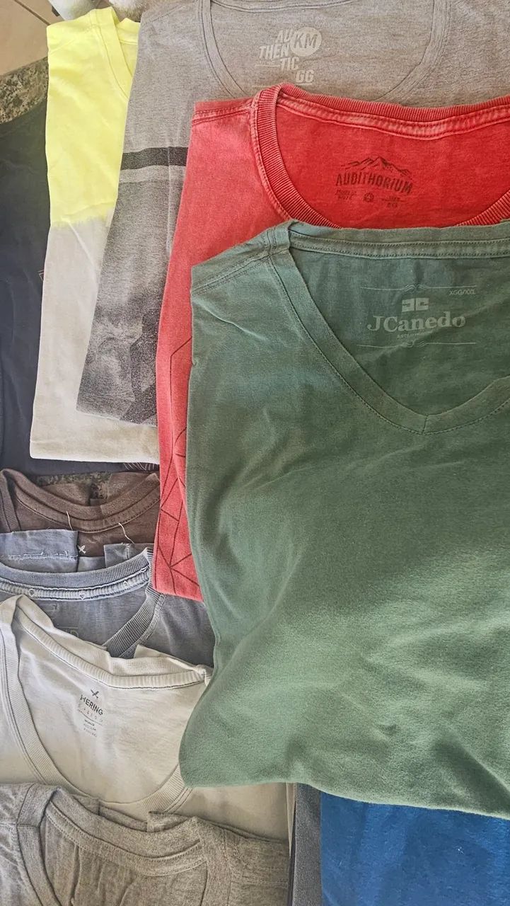 Lote de 30 (trinta) Camisas Usadas e Seminovas  - Foto 5