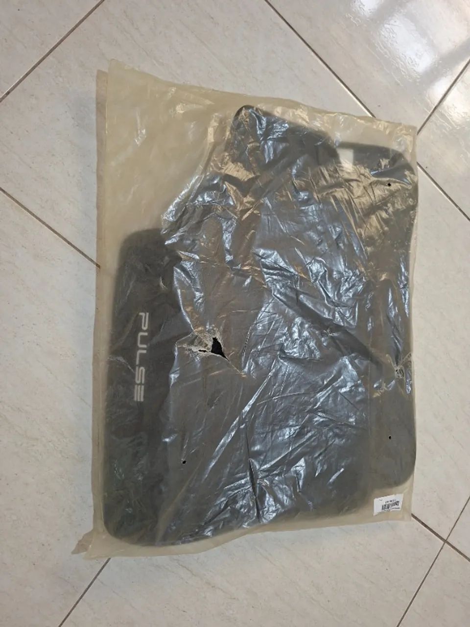 Jogo de tapetes carpete para auto PULSE original. - Foto 3