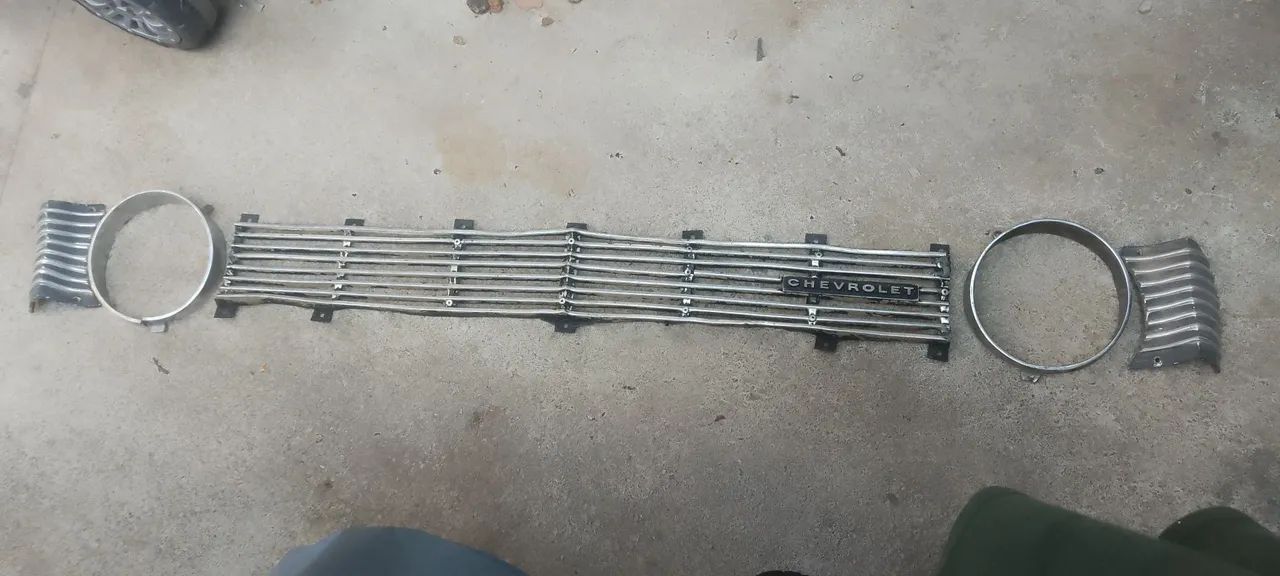 Grade+moldura de farol+pisca cego opala 68 69 70 - Peças para