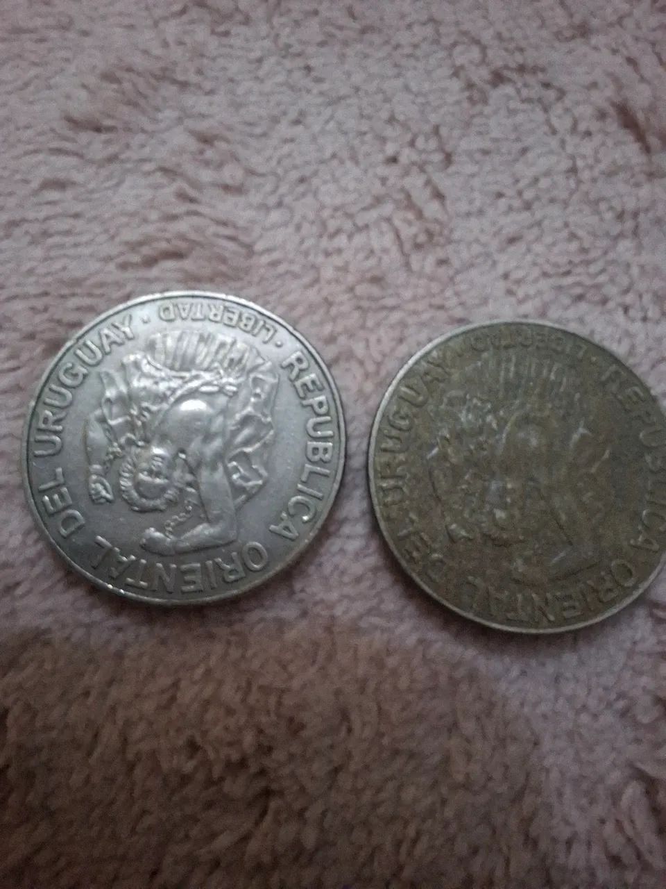 Moedas antigas para colecionar 64304360783489124