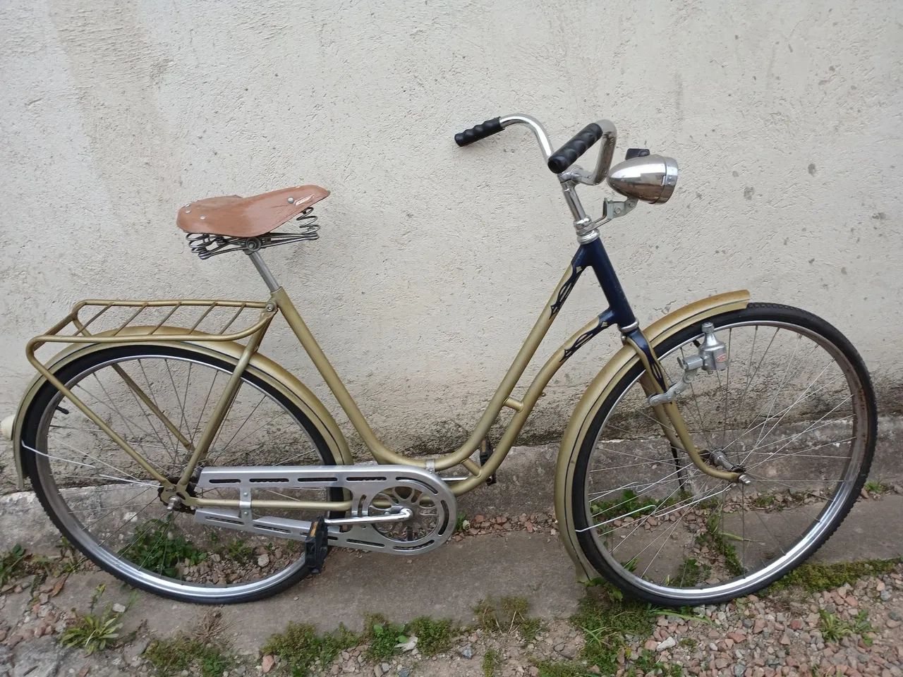 Bicicleta aro 28 ano 1947 marca Fran freio de pé 