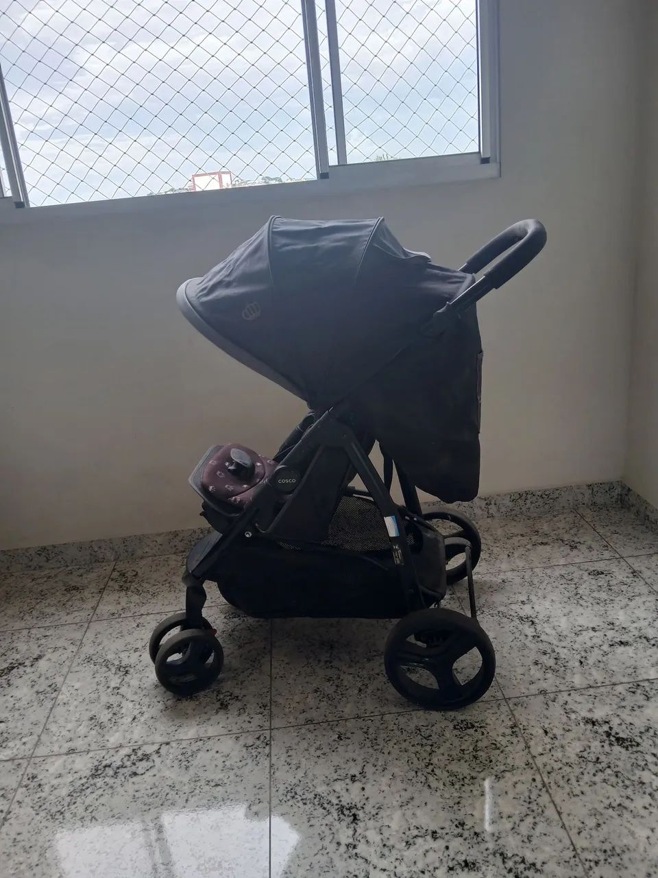 Carrinho de Bebê + Bebê Conforto Cosco Travel System Nexus 