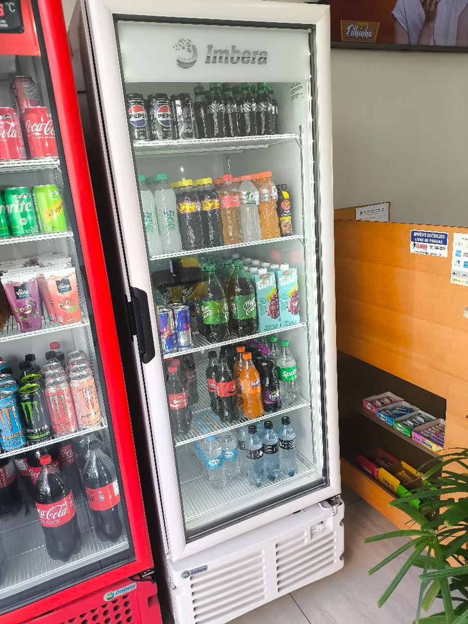 Geladeira Expositora Imbera 560 Litros tripla ação 