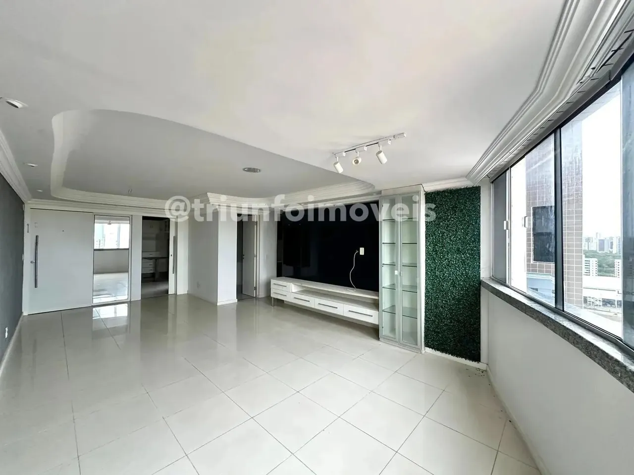 Apartamento a venda com 03 Suítes no Guararapes TR207094 FOR -NJ6TB6
