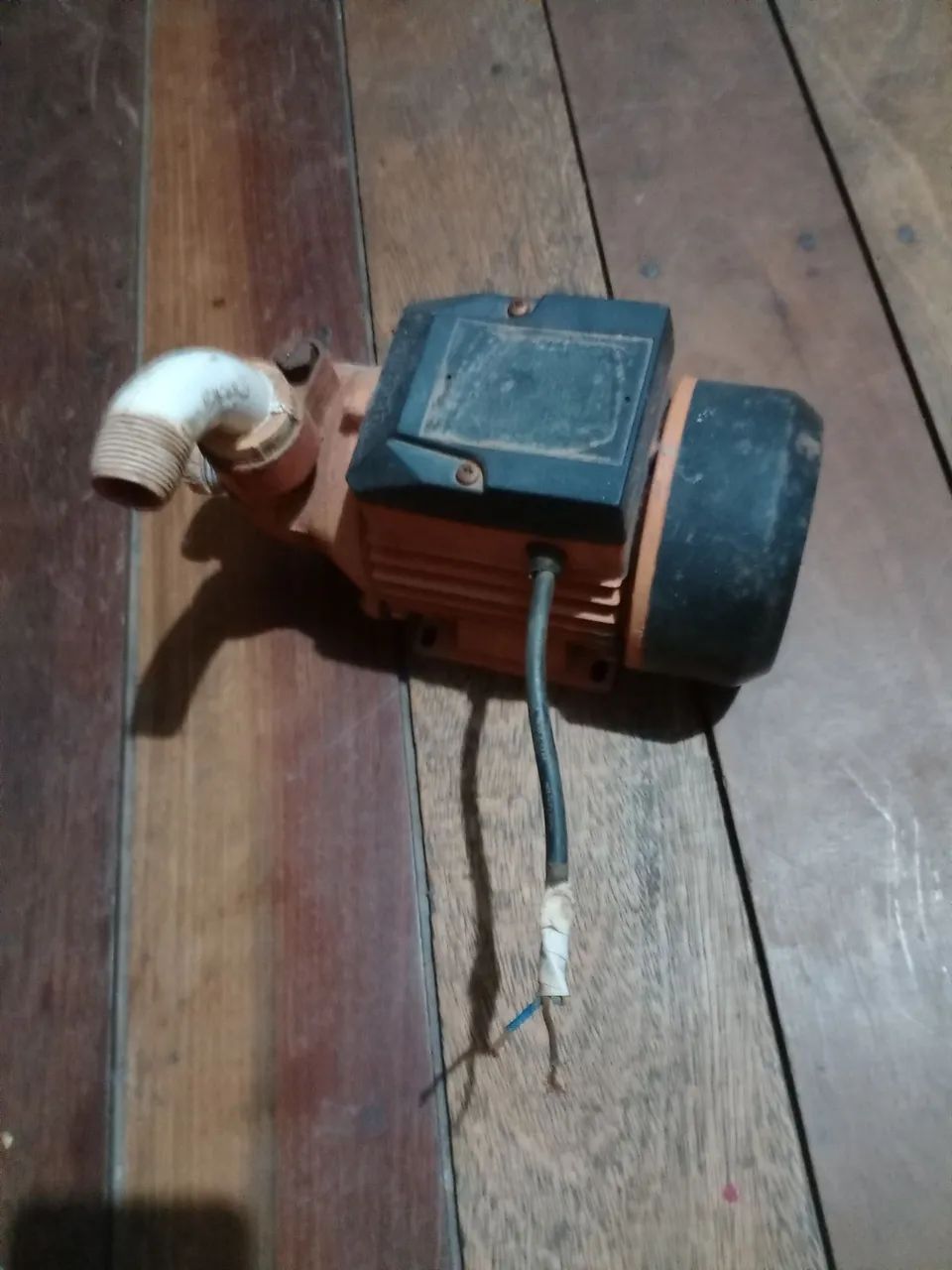 Water pump.64573655269377121