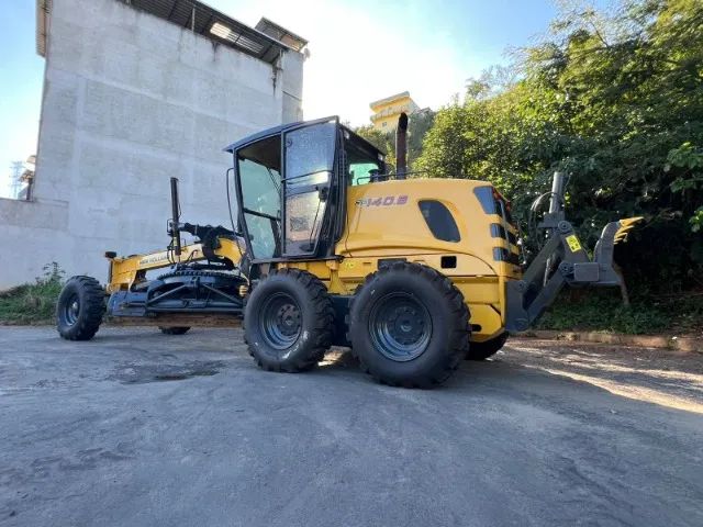 MOTONIVELADORA NEW HOLLAND RG140B - Foto 3