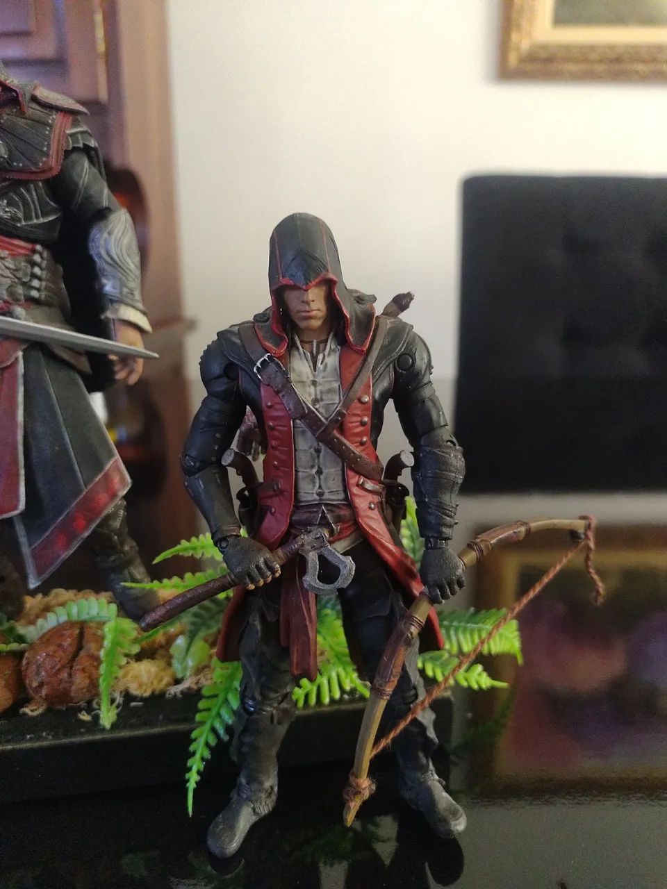 2 Action Figures Assassin's Creed Brotherhood e Black Flag  - Foto 3