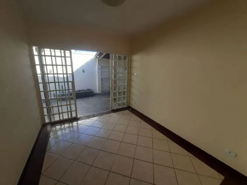 Casa para alugar no bairro Setor Leste Universitário em Goiânia/GO