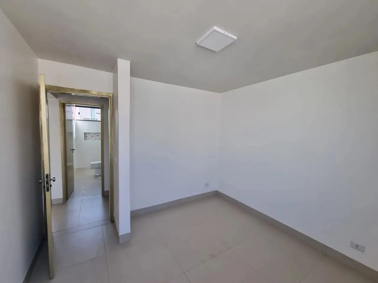 apartamento de 3 quartos com 2 vagas todo reformado - Foto 2