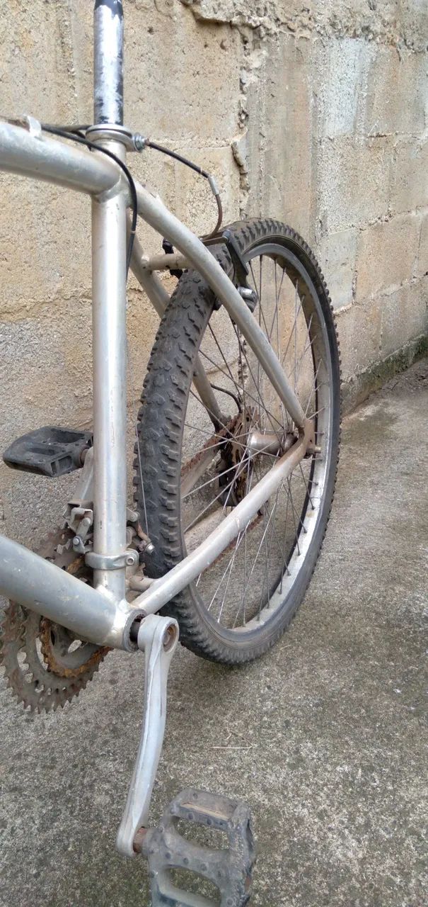 Bicicleta de Alumínio - Foto 2