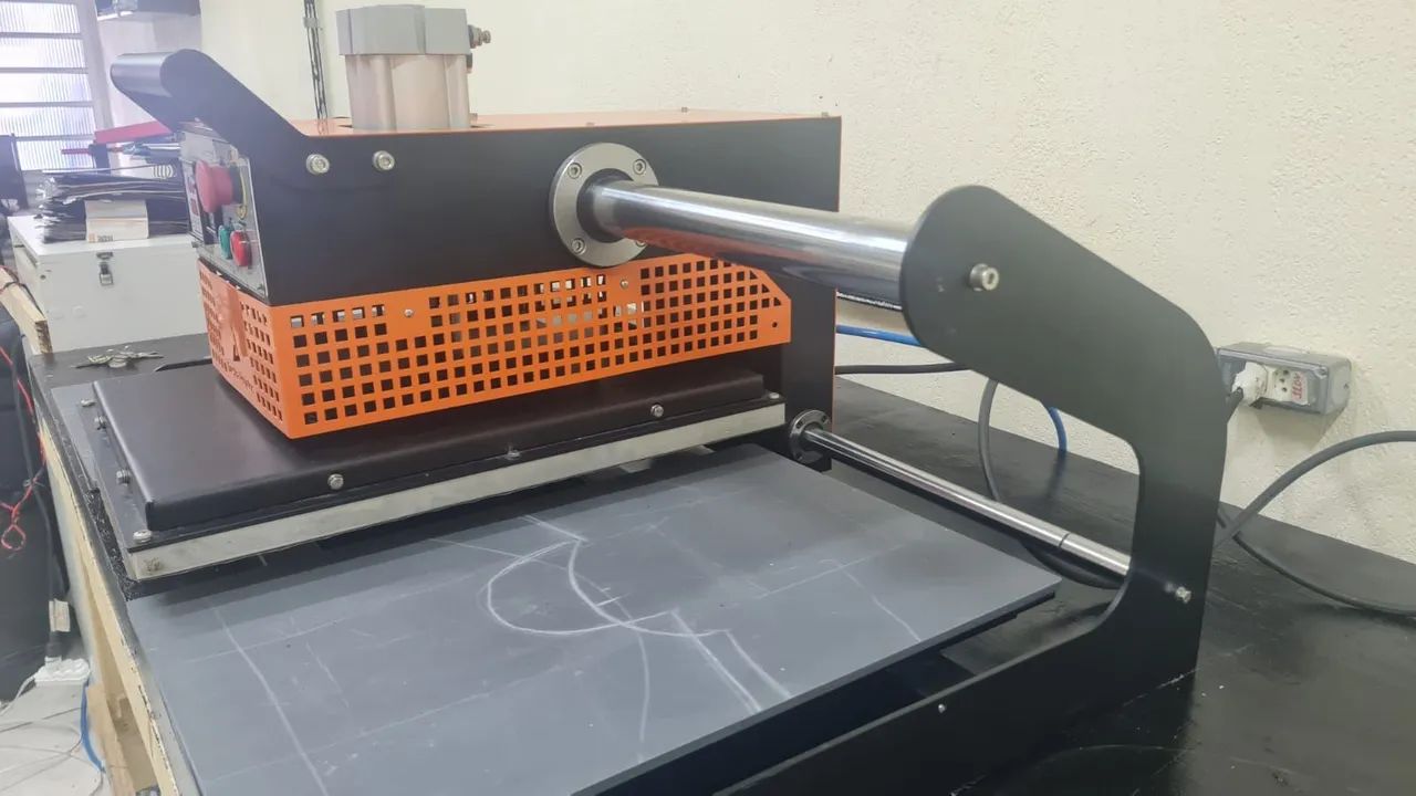 Prensa Semi-automatica 220v  Para Sublimação e Transfer - Foto 3