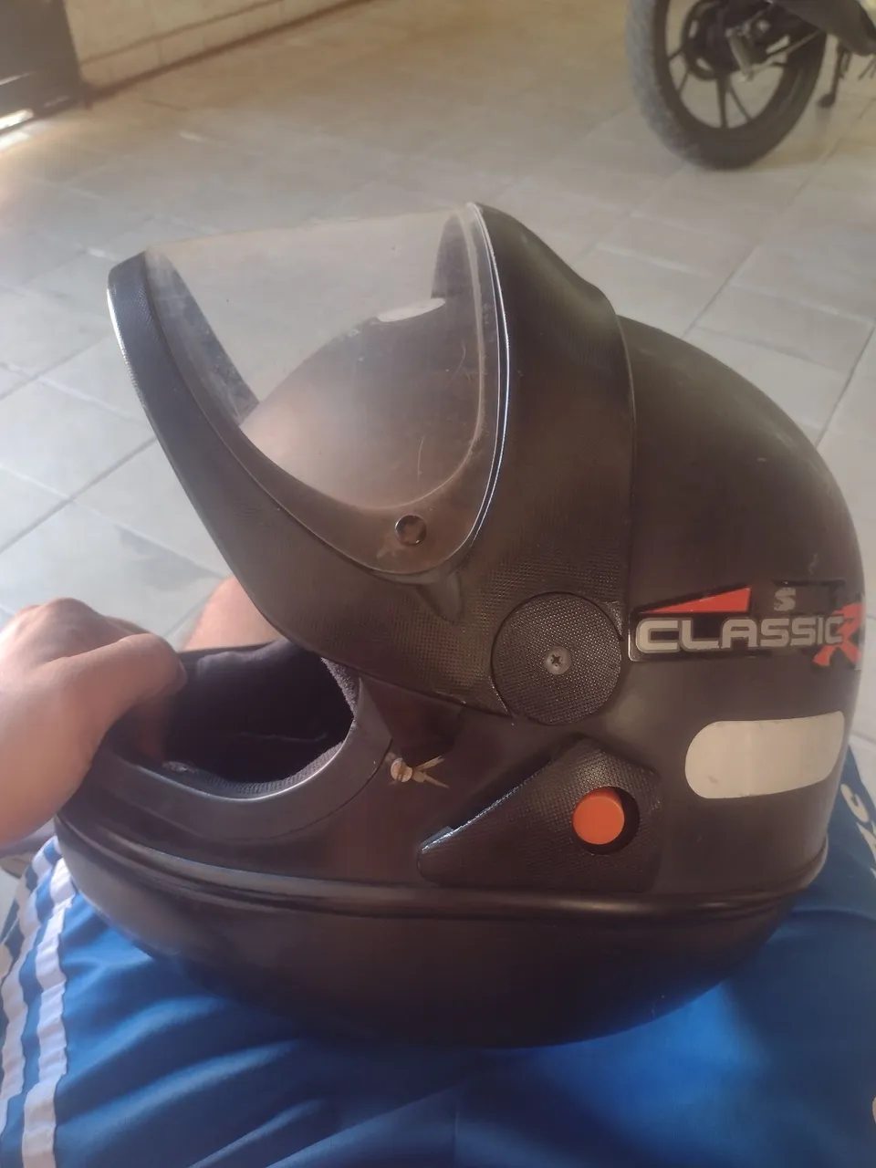 Capacete tamanho 60