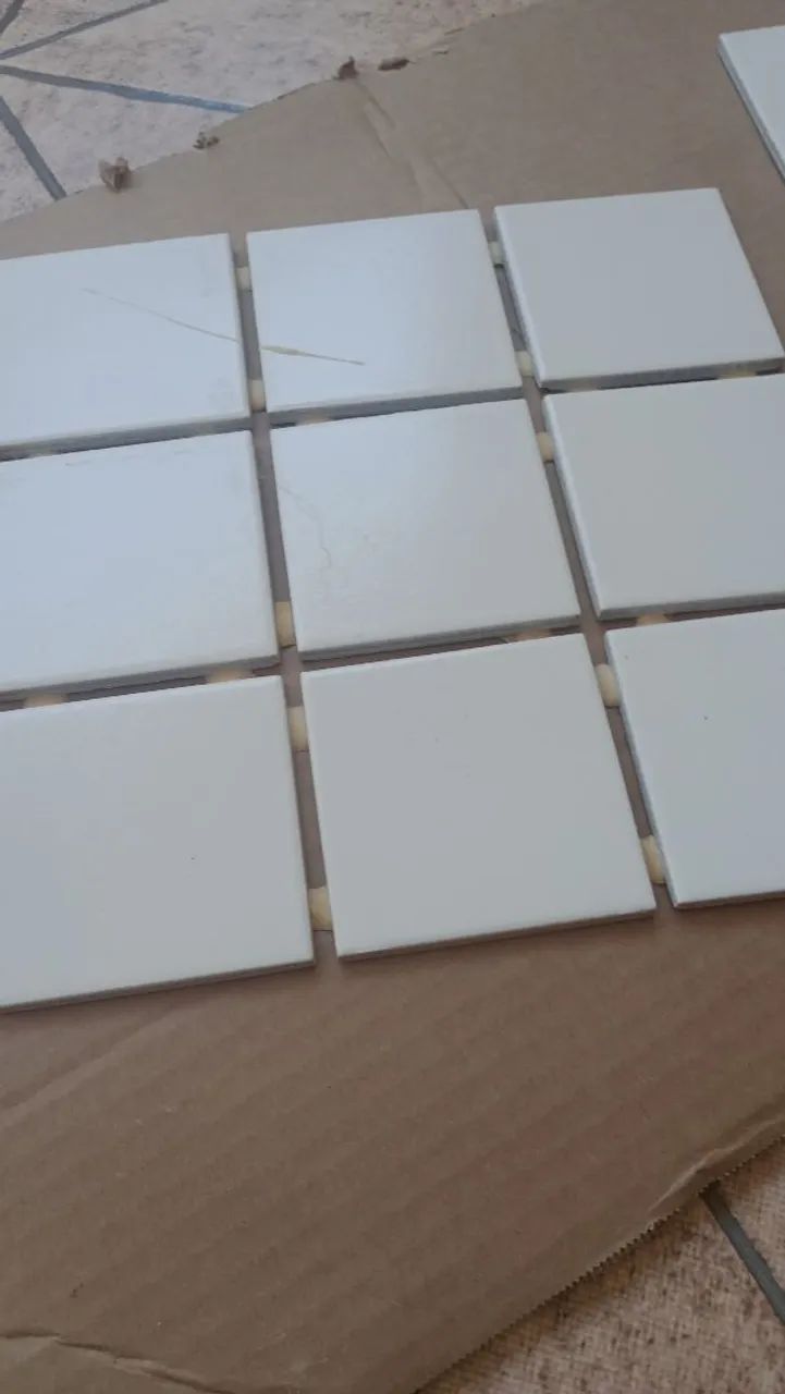 Azulejos quadrados brancos64962168489731123