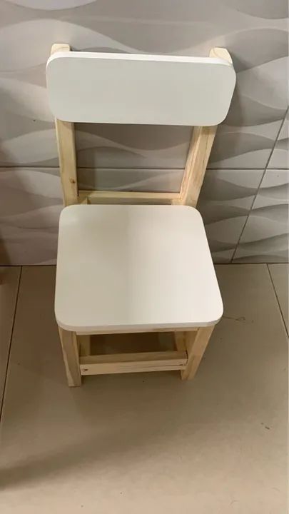 Conjunto de mesa infantil branco  - Foto 2