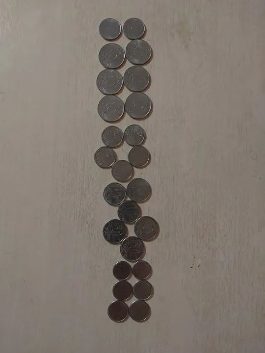 Vende-se moedas de cruzeiro e cruzado