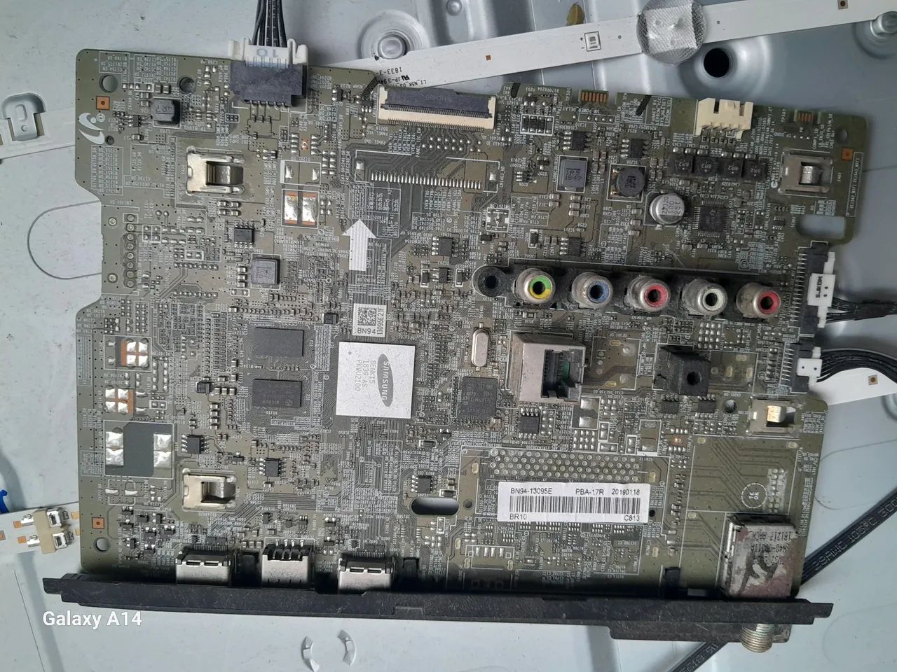 Placa eletrônica principal tv Samsung smart código un43j5290ag.  - Foto 2
