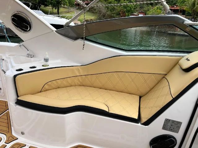 Lancha Focker 265 Cabinada com motor Mercruiser 300 HP - Foto 3