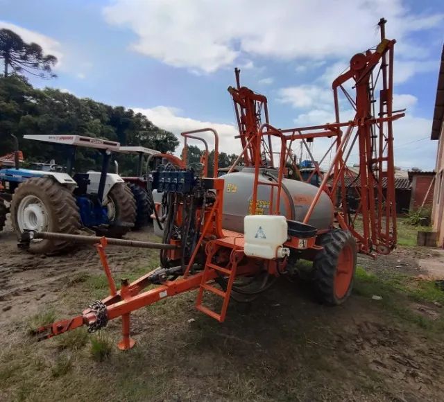 Pulverizador Jacto - AD18 Columbia, 2000 litros. Fabricação 2014 - Foto 2