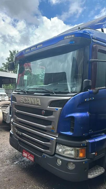 Caminhão Scania P310 - Excelente estado