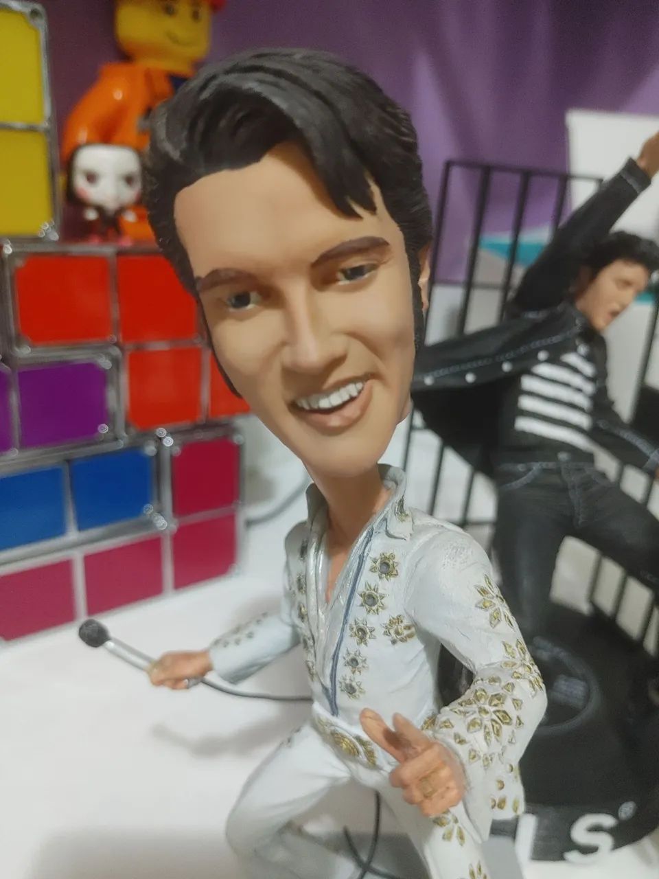 Bonecos Elvis Presley NECA E MCFARLANE  - Foto 2