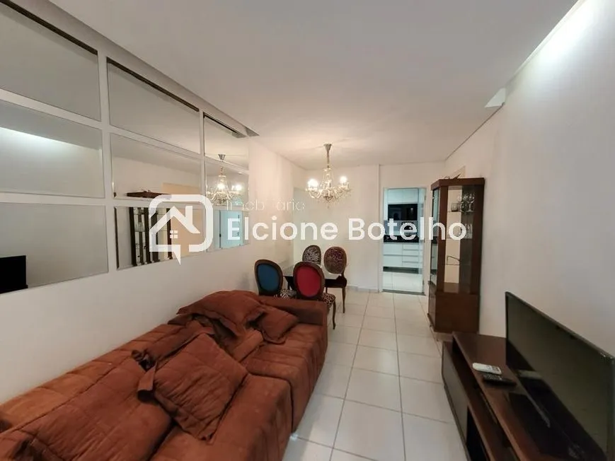 Apartamento mobiliado para locação de aprox. 83 m², com 2 quartos, no Centro - Uberlândia 
