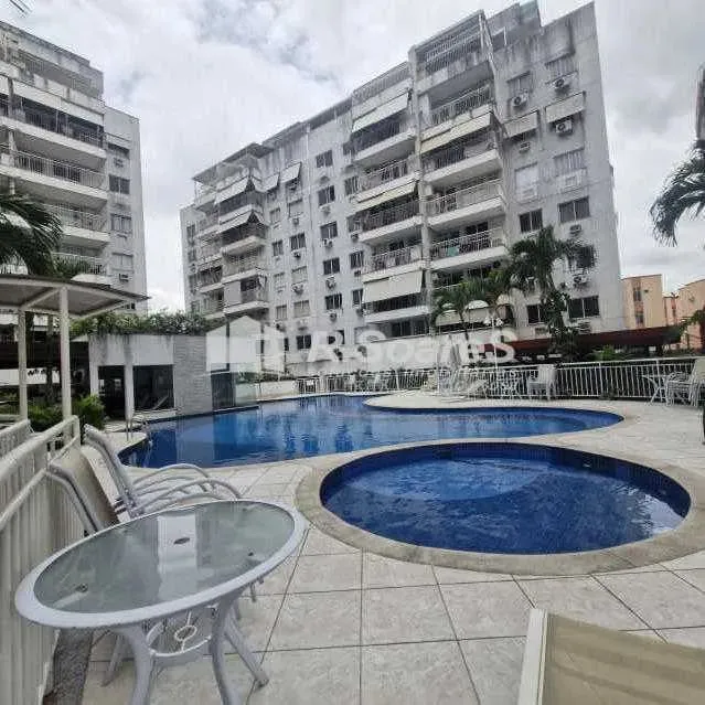 Apartamento : Padrão / Residencial / Vila Valqueire
