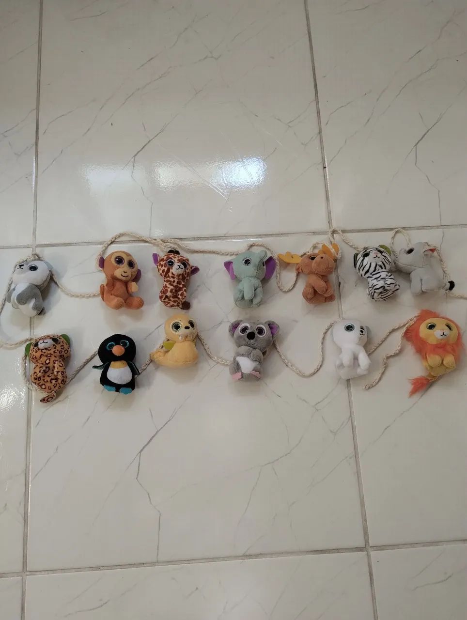Enfeite de Animais de Pelúcia para Quarto de Bebê