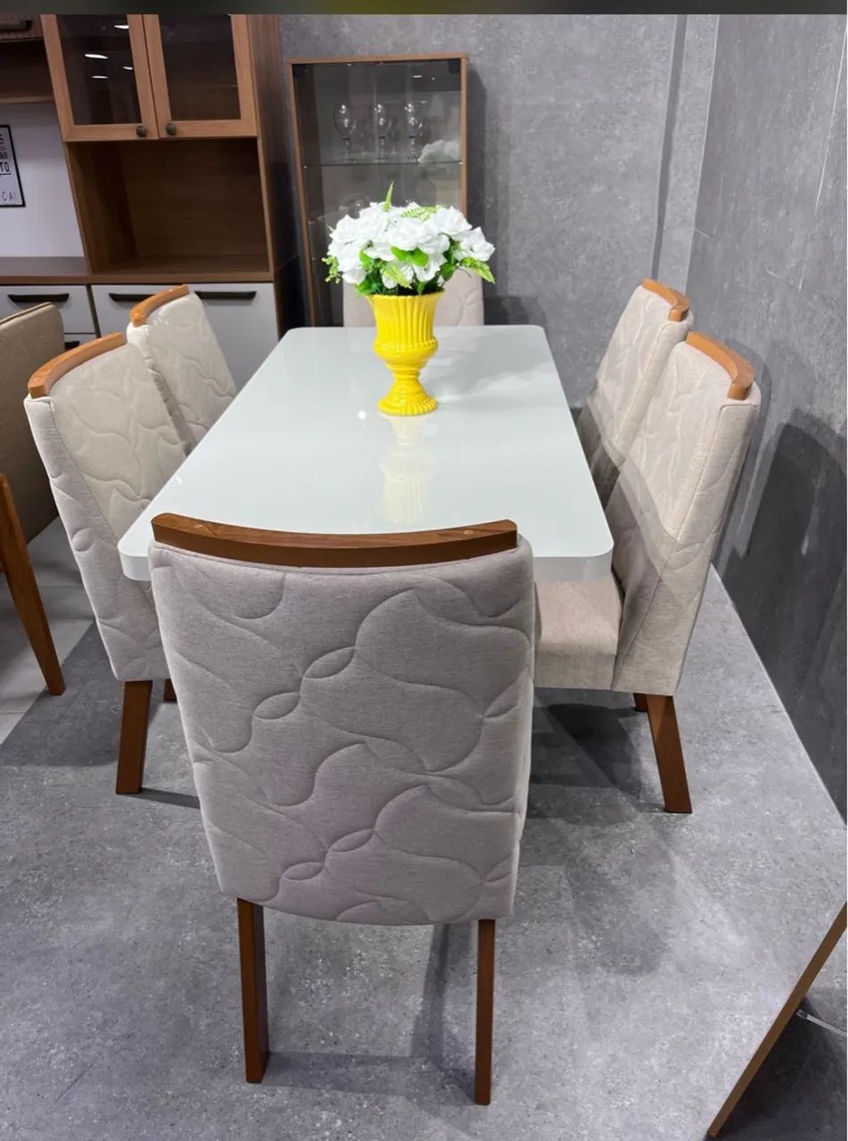 Mesa de jantar 6 cadeiras 
