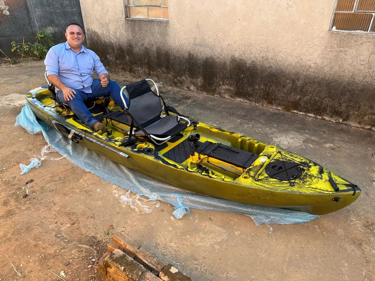 Caiaque Duplo Mero com Motor