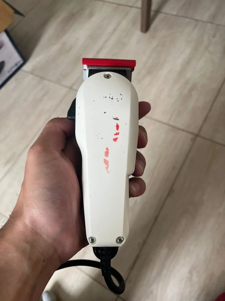 Máquina de Corte Wahl Pro Basic Profissional 127V