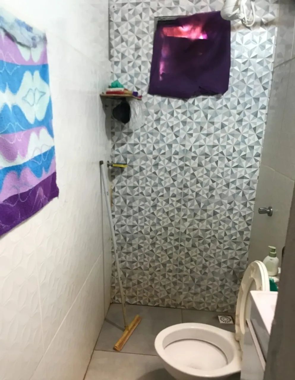 Vende se um lote com uma casa  - Foto 4
