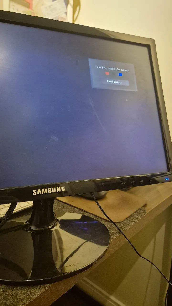 Monitor Samsung LED entrada DVI e VGA - Foto 2