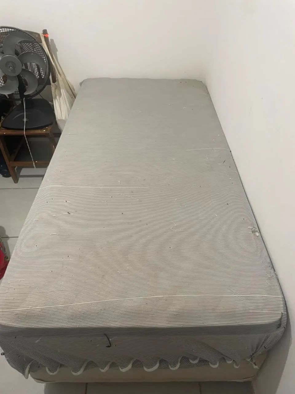 VENDO CAMA DE SOLTEIRO  - Foto 2