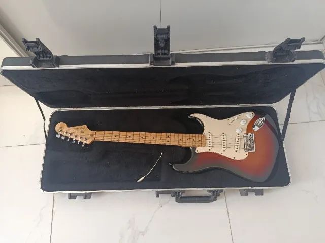 Fender Americana Stratocaster - Foto 3