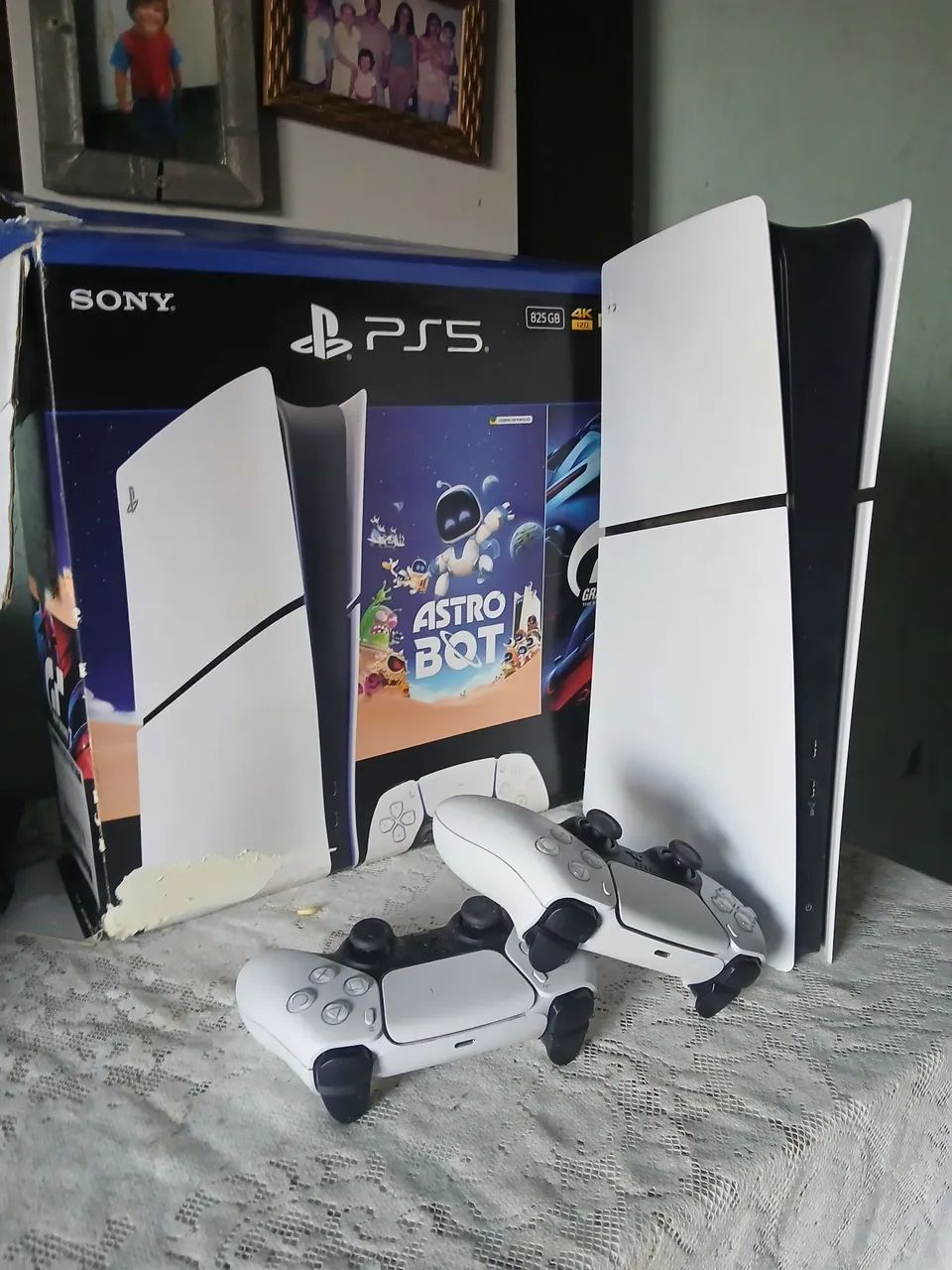 Vende-se play5 com dois controles  - Foto 2
