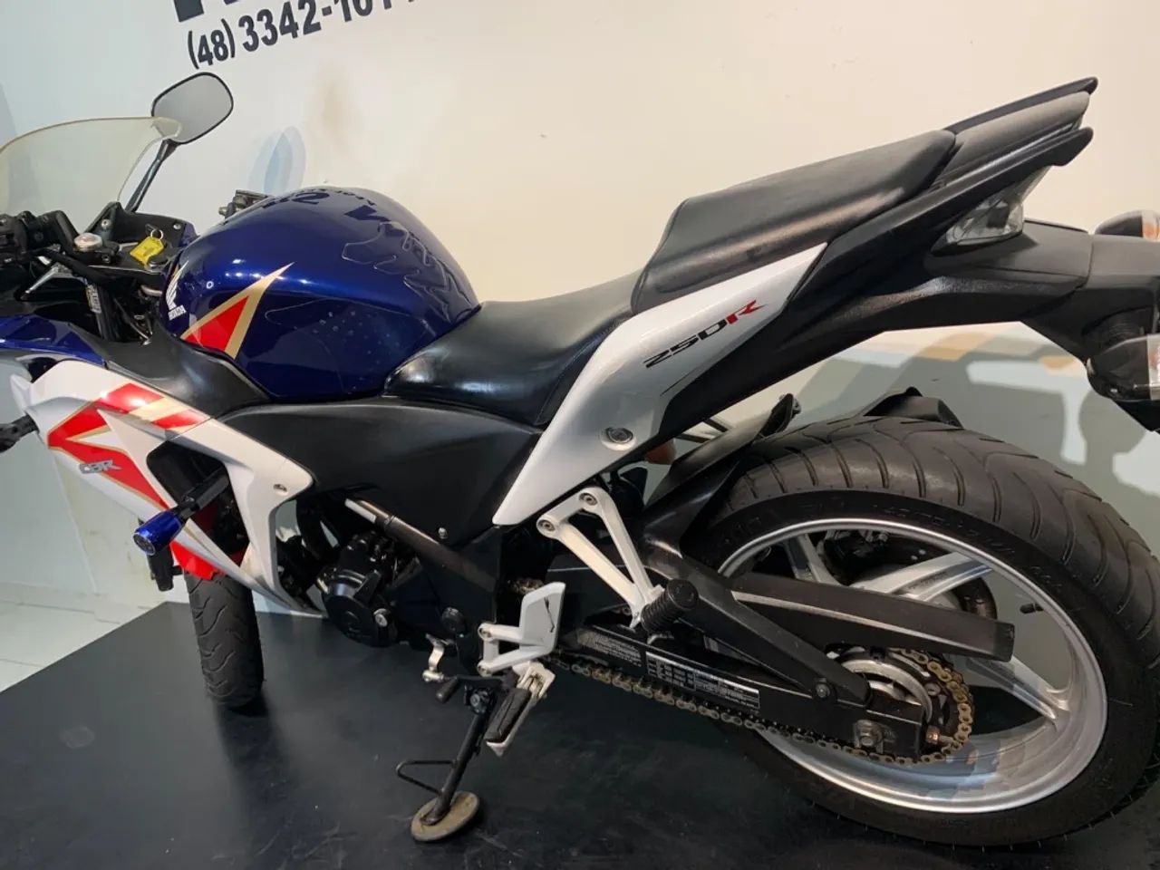CBR 250R - Foto 3