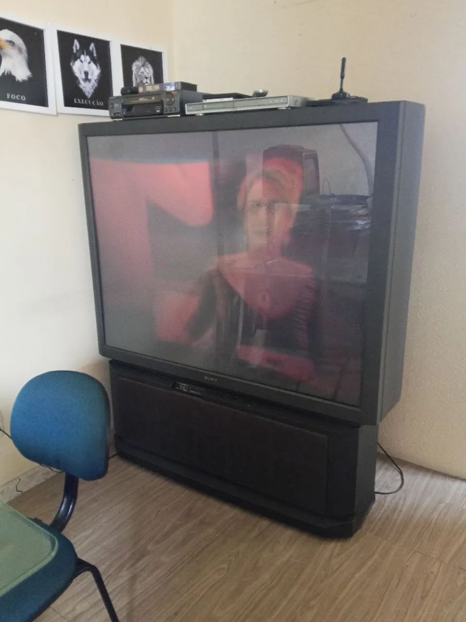 Tv Sony de projeção 85 polegadas raridade de 2006