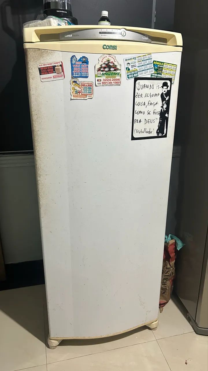 Vende-se geladeira 