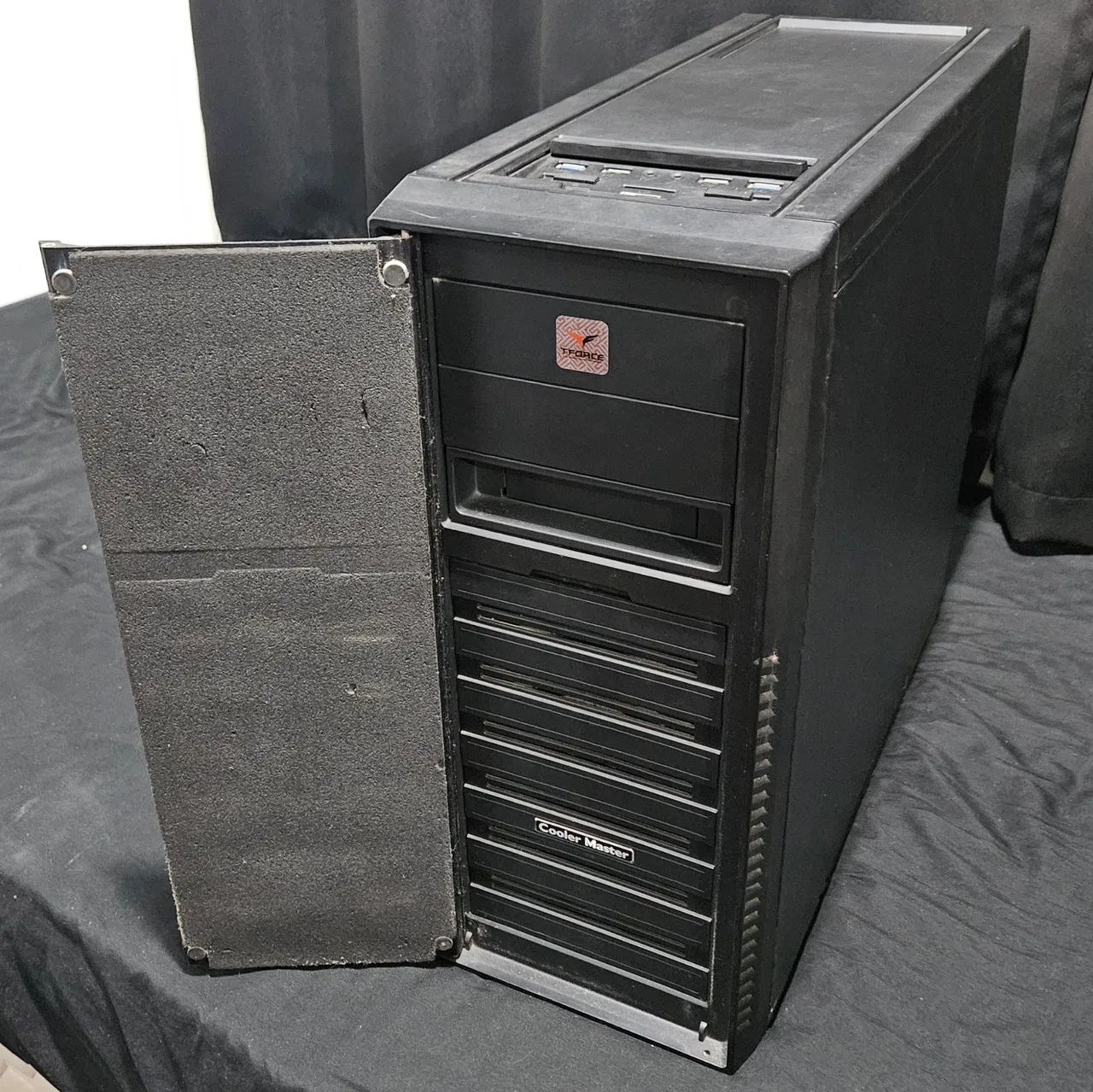 Gabinete Cooler Master Silêncio 550 - Foto 3